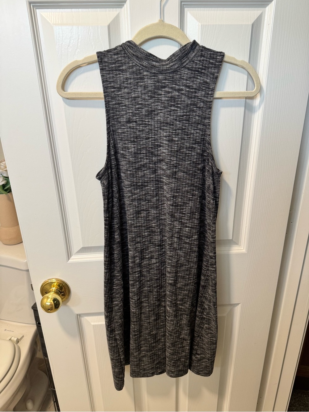 Alya Sleeveless Heathered Mock-Neck Shift Dress - Gray